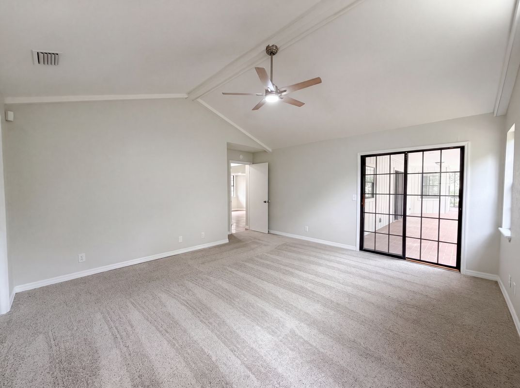 Photo 12 of 53 of 5082 SW 31st St, Ocala, FL