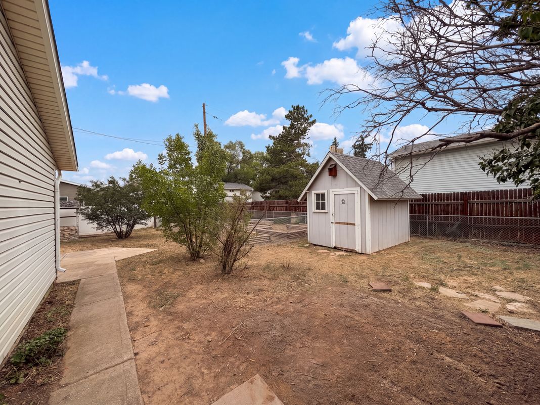 Photo 38 of 47 of 7715 4th St, Wellington, CO