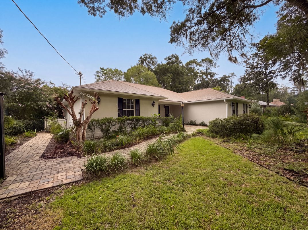 Photo 36 of 38 of 11540 Camp Dr, Dunnellon, FL