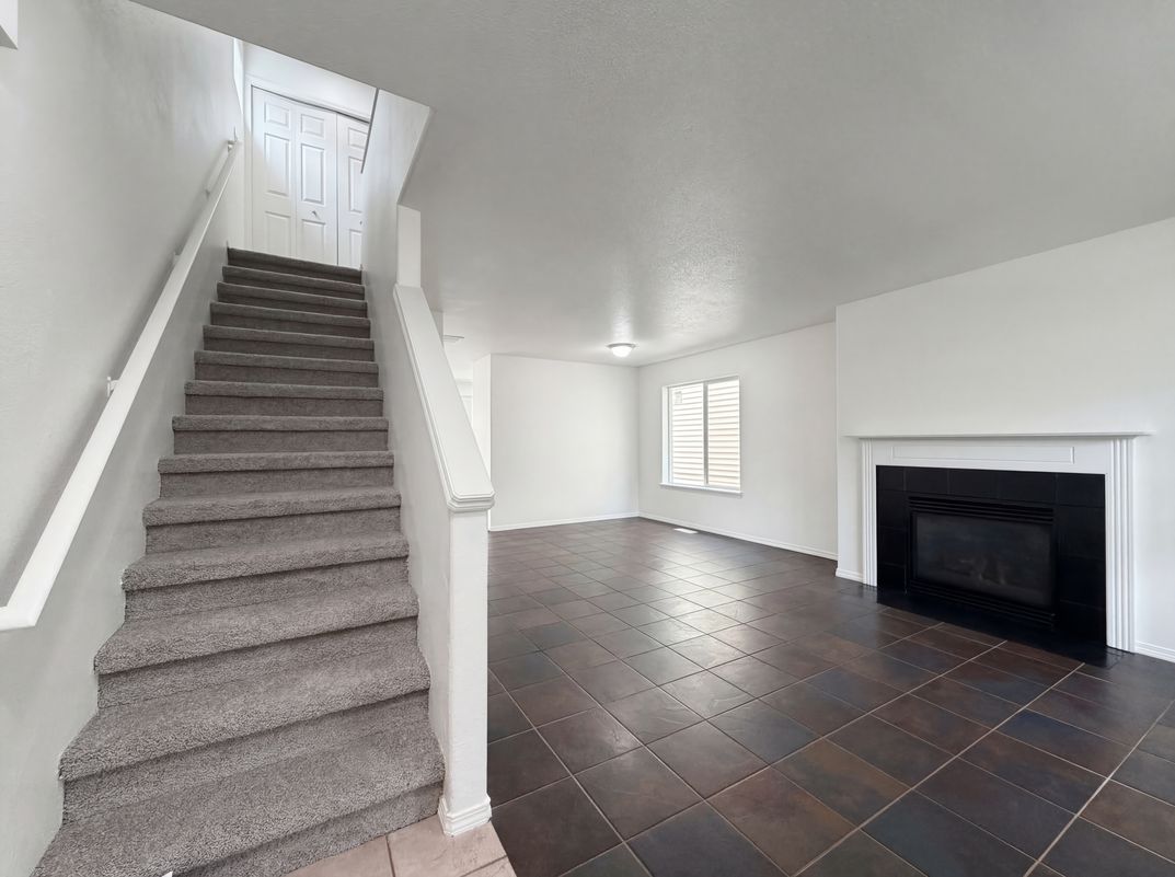 Photo 14 of 22 of 1262 NE Kinney St, Hillsboro, OR