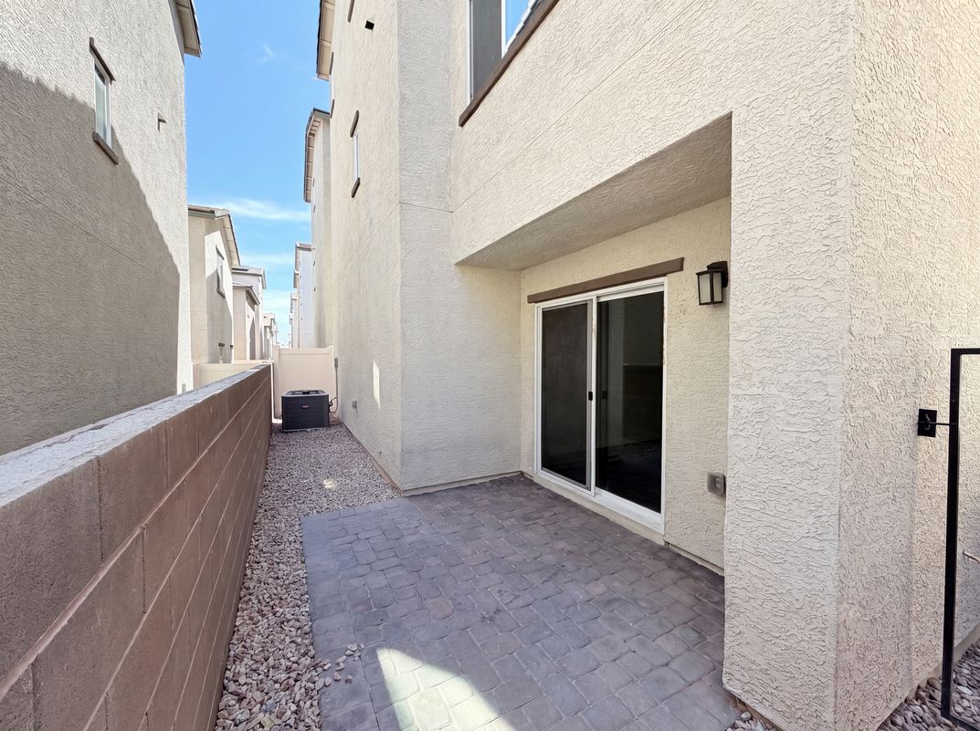 Photo 33 of 41 of 6875 Crimson Shadow St, North Las Vegas, NV