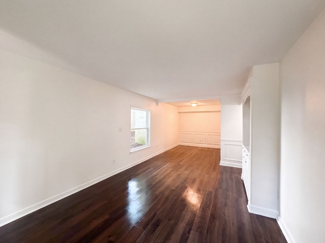 Photo 6 of 16 of 7040 Longstreet Dr, Raleigh, NC