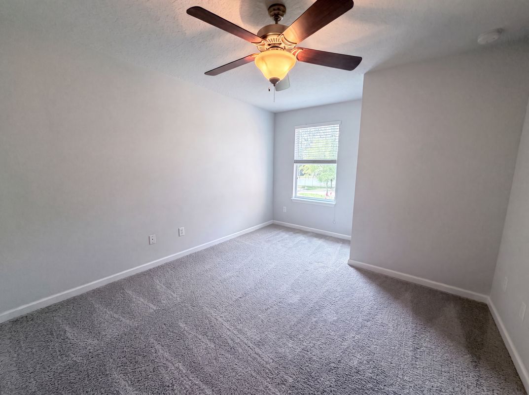 Photo 11 of 21 of 4220 Plantation Oaks Blvd, Orange Park, FL
