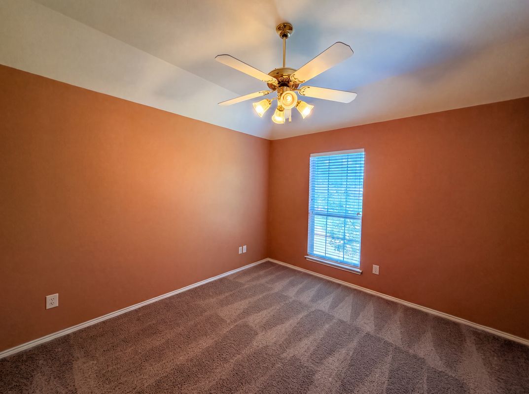 Photo 14 of 22 of 1311 Stanford Dr, Rockwall, TX