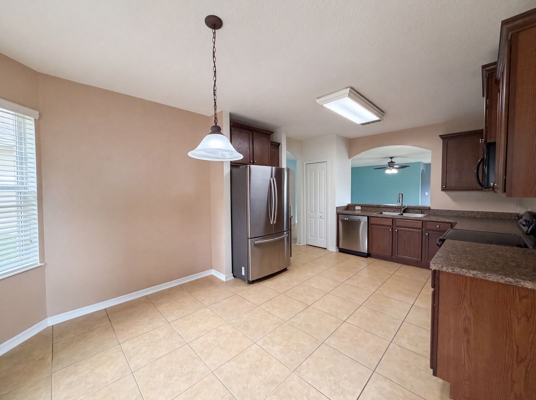 Photo 15 of 24 of 12902 Scout Ct, Grand Island, FL