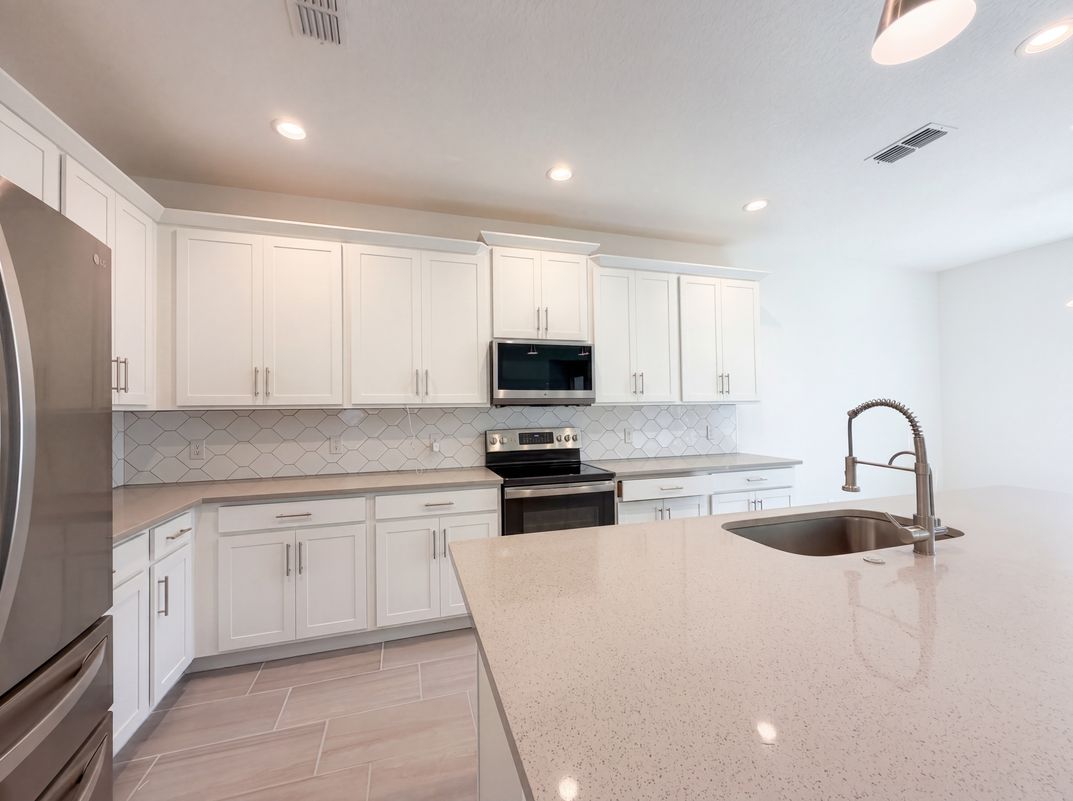 Photo 8 of 22 of 7725 Scicli Way, Clermont, FL