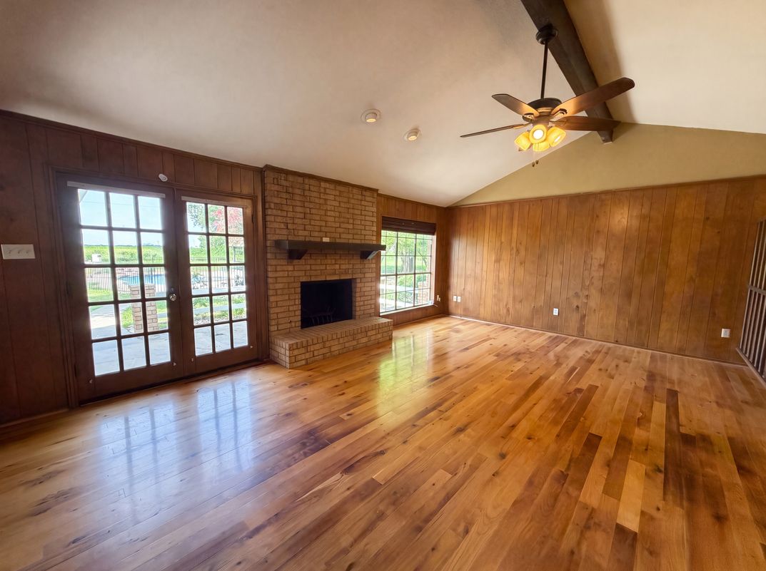 Photo 8 of 20 of 100 Dubb Ln, Red Oak, TX