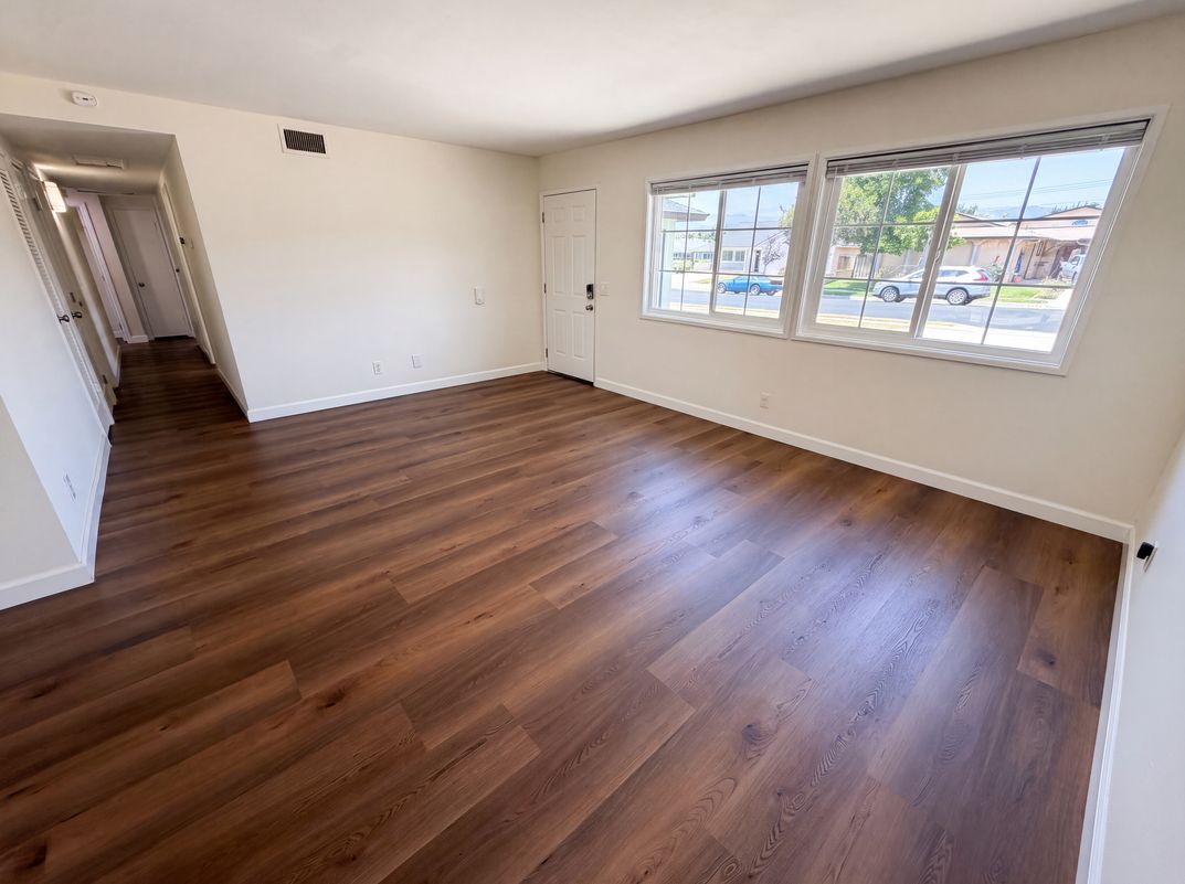 Photo 6 of 30 of 21312 E Greenhaven St, Covina, CA