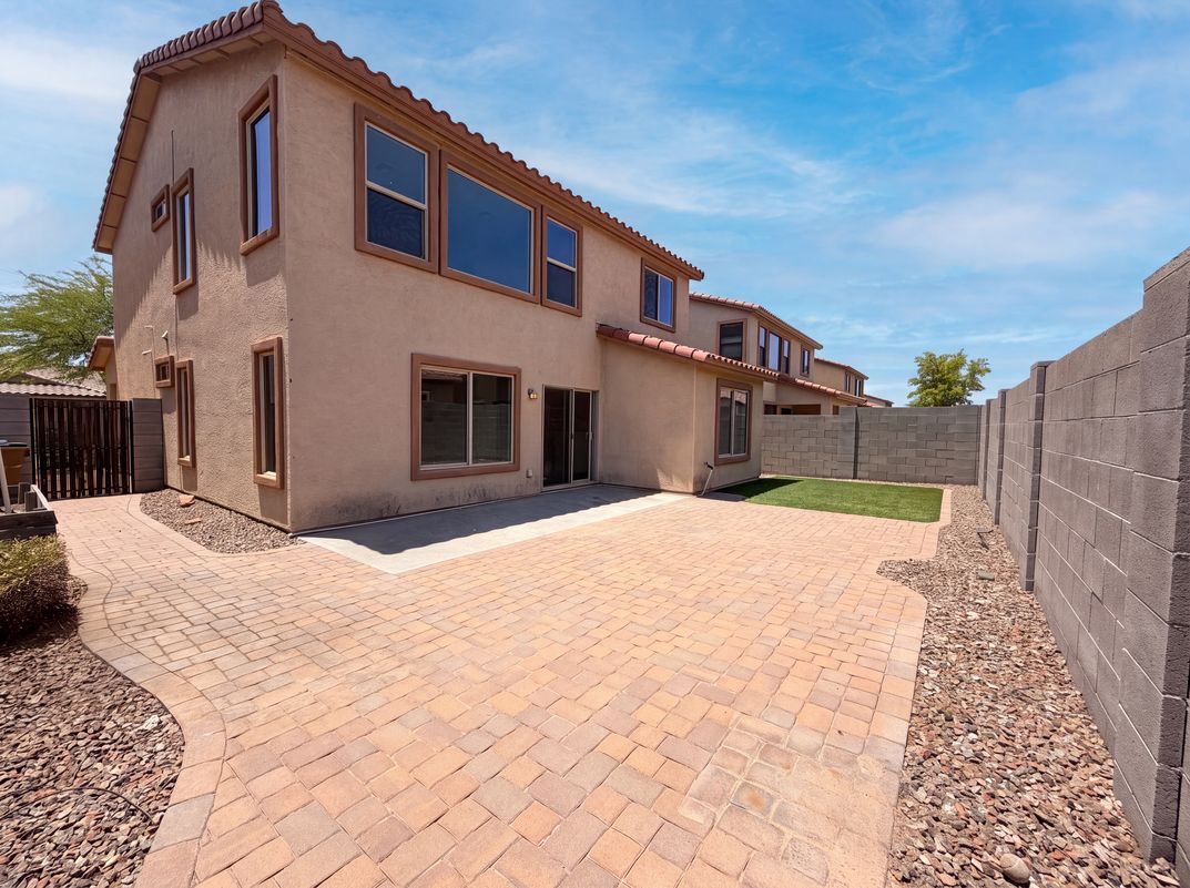 Photo 5 of 16 of 2232 E Cochise Ave, Apache Junction, AZ