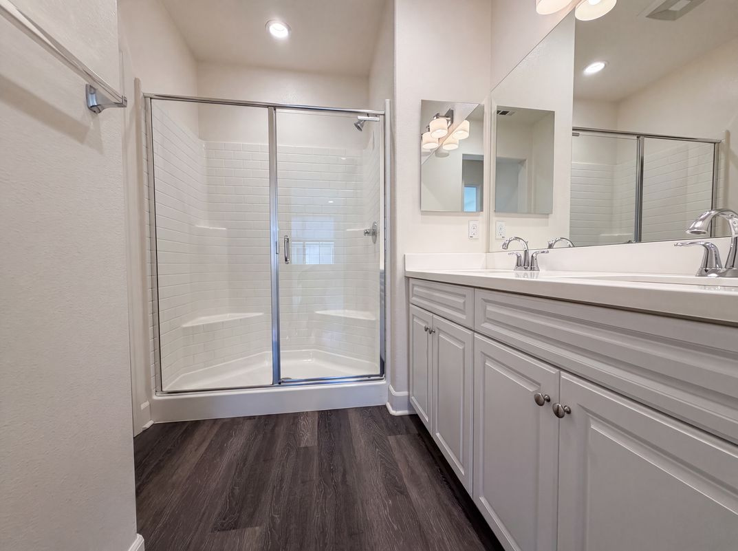 Photo 16 of 28 of 3120 E Yountville Dr, Ontario, CA