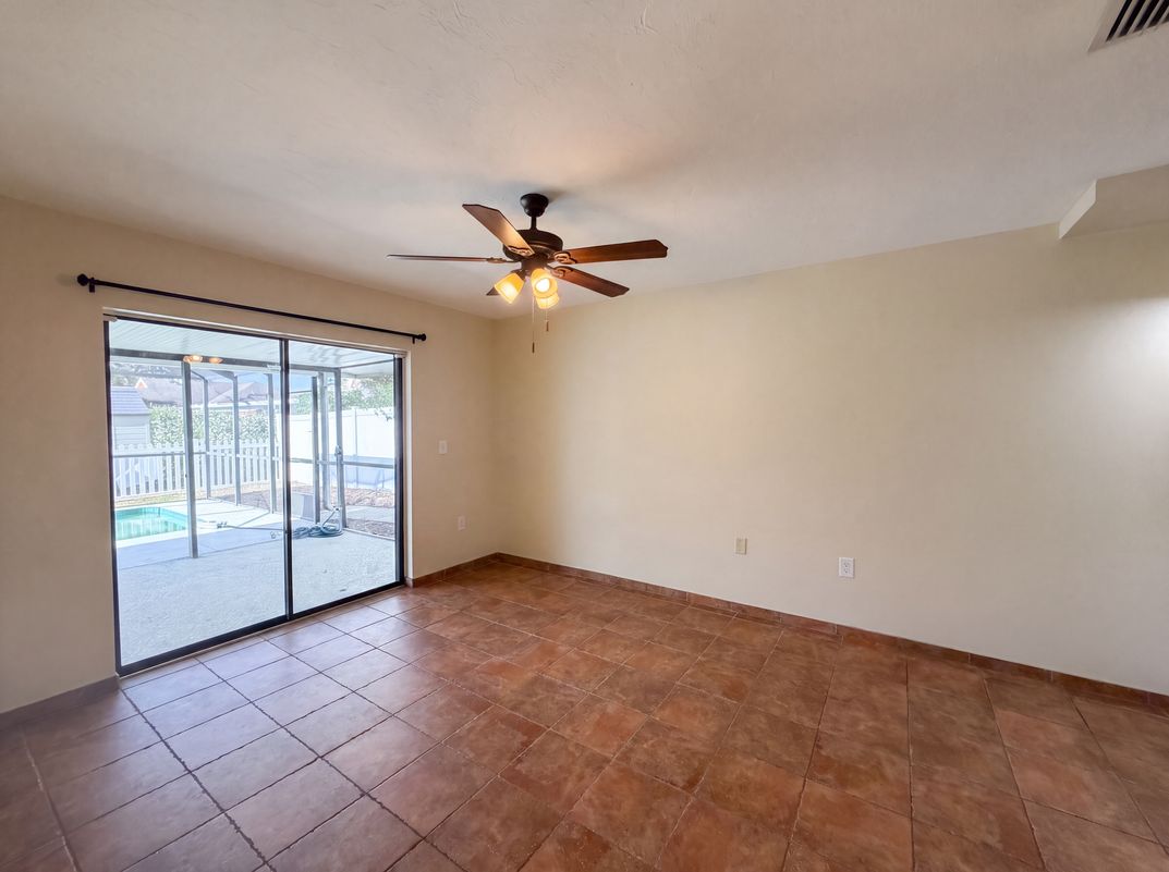 Photo 19 of 27 of 3430 55th Dr E, Bradenton, FL