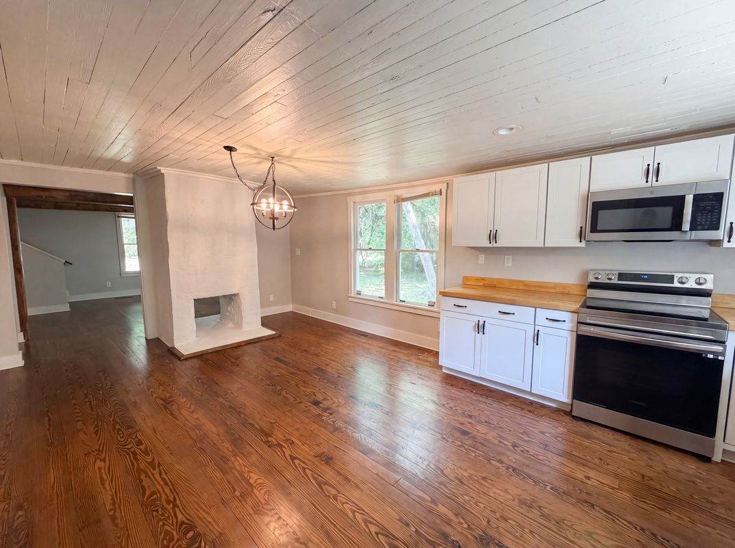 Photo 6 of 17 of 571 Winston St, Franklinton, NC