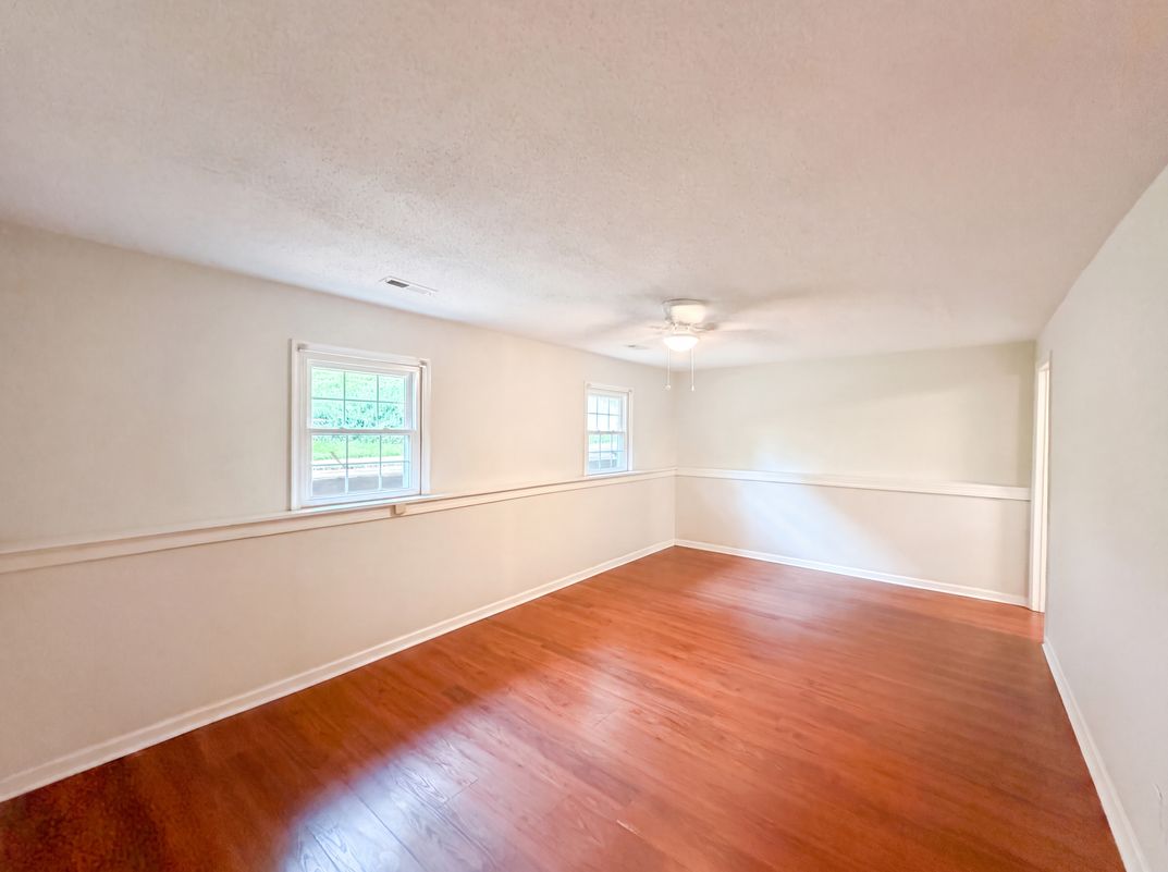 Photo 12 of 17 of 7816 Foxwood Dr, Raleigh, NC