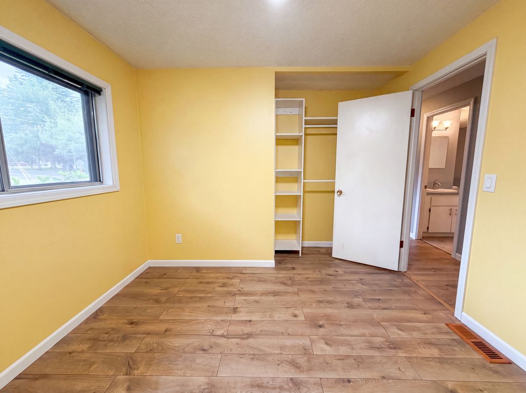 Photo 11 of 22 of 11530 SW Tigard Dr, Portland, OR