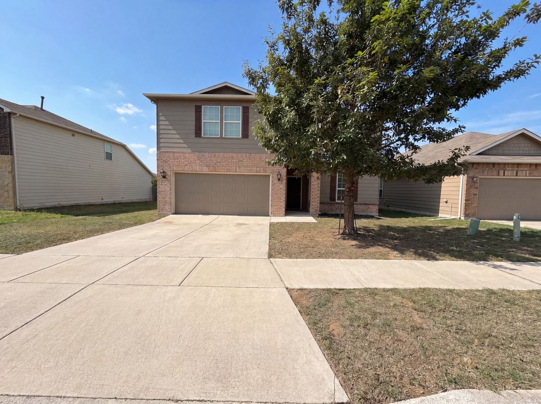 Photo 15 of 18 of 10611 Mary Scheel Ln, Converse, TX