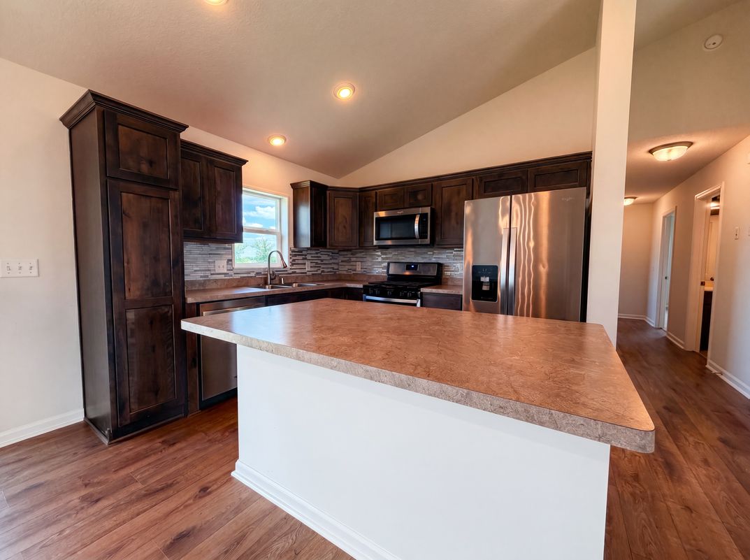 Photo 2 of 24 of 1207 Mulberry Ave NE, Montgomery, MN