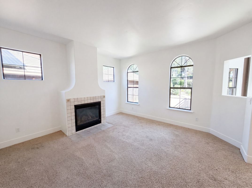 Photo 11 of 40 of 3172 Chasen Dr, Cameron Park, CA