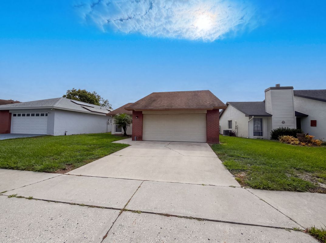 Photo 15 of 18 of 1393 San Diego Ct, Winter Springs, FL
