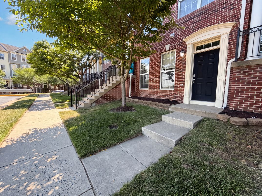Photo 44 of 54 of 15489 Chopawamsic Ct, Woodbridge, VA