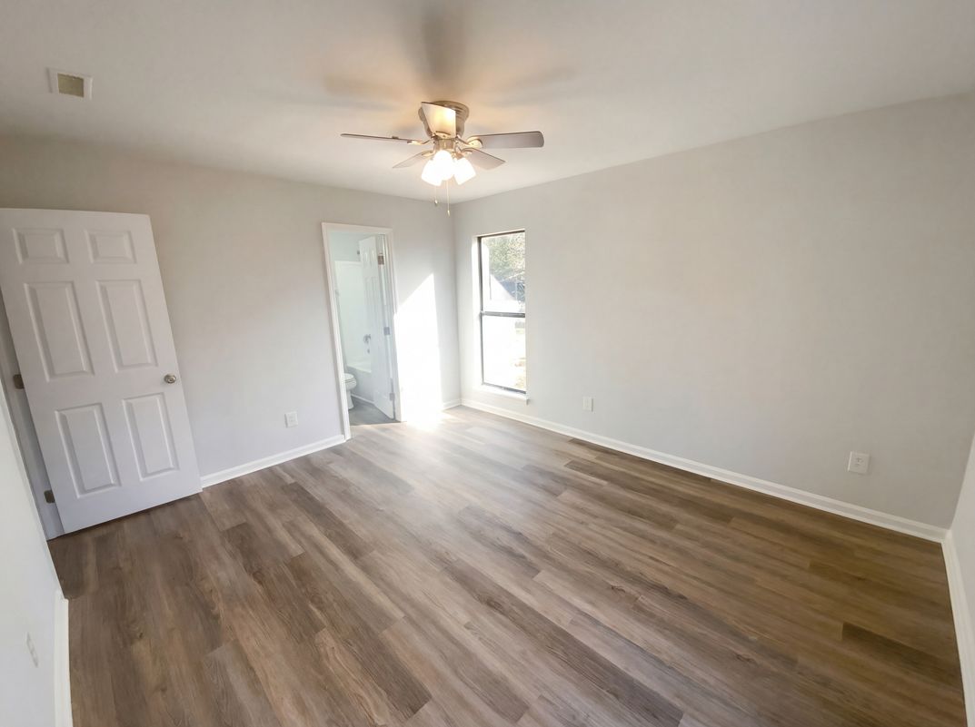 Photo 4 of 21 of 6312 Old Hickory Ct, Charlotte, NC