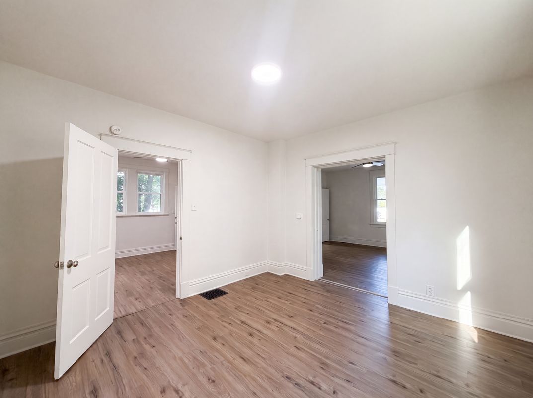 Photo 6 of 22 of 415 N 4th St, Saint Charles, MO