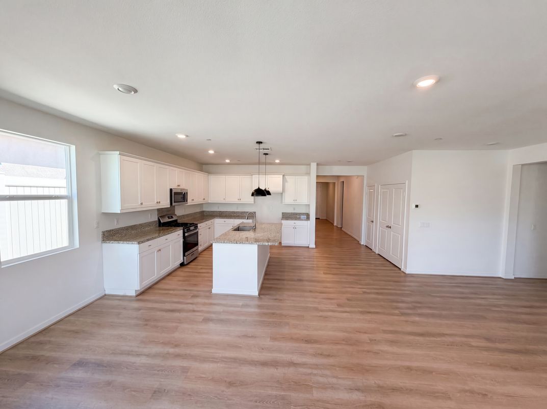 Property photo 2 of 11619 Sky Pointe Dr