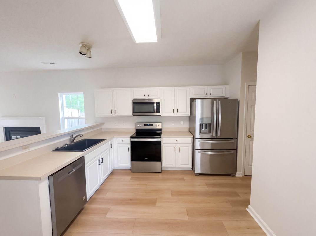 Photo 2 of 17 of 2855 Mossy Meadow Dr, High Point, NC