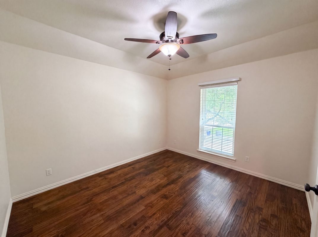 Photo 21 of 38 of 4606 Mill Wood Dr, Colleyville, TX