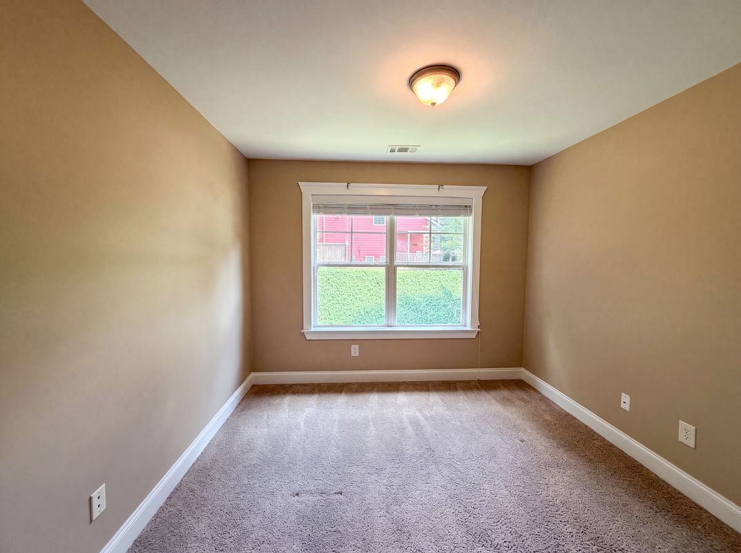 Photo 14 of 28 of 2983 Boulder Walk Ct SE, Atlanta, GA