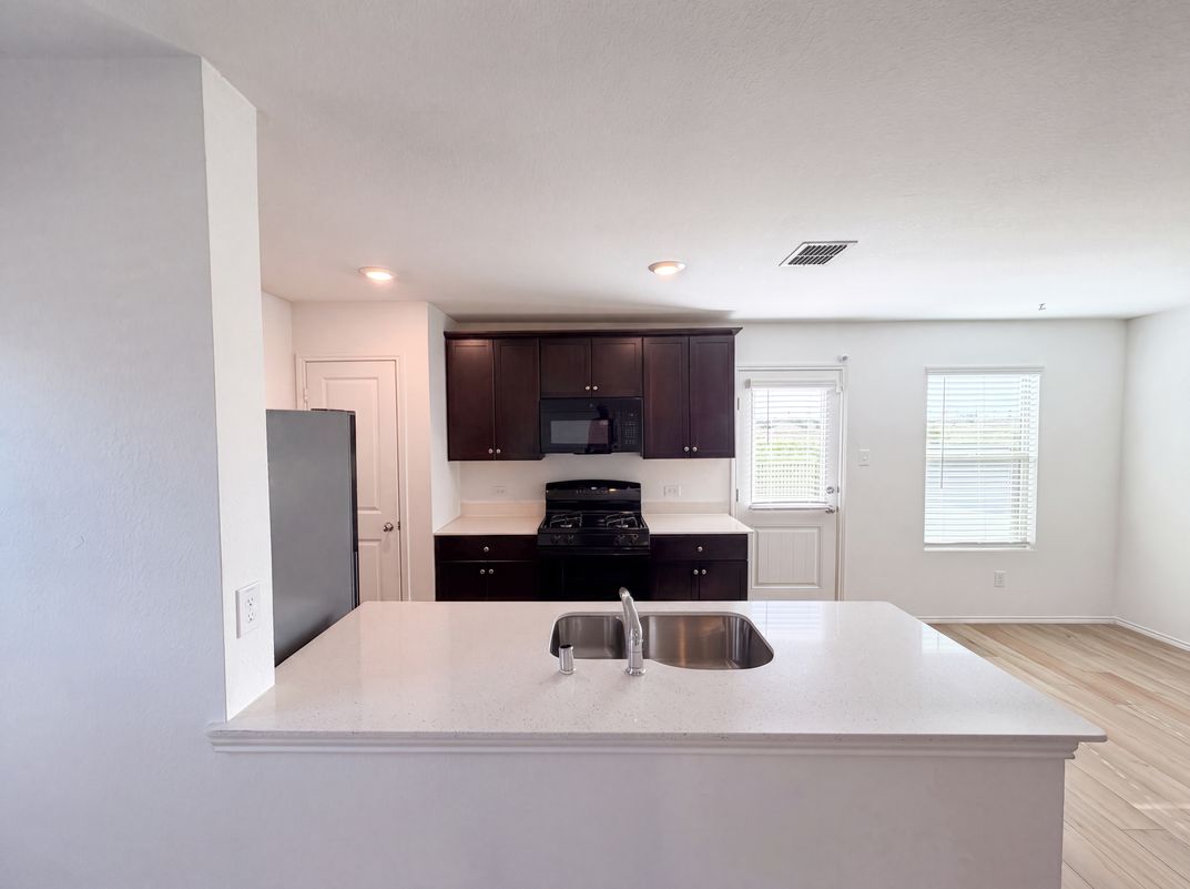 Photo 7 of 17 of 14524 Camino Real Dr, Haslet, TX