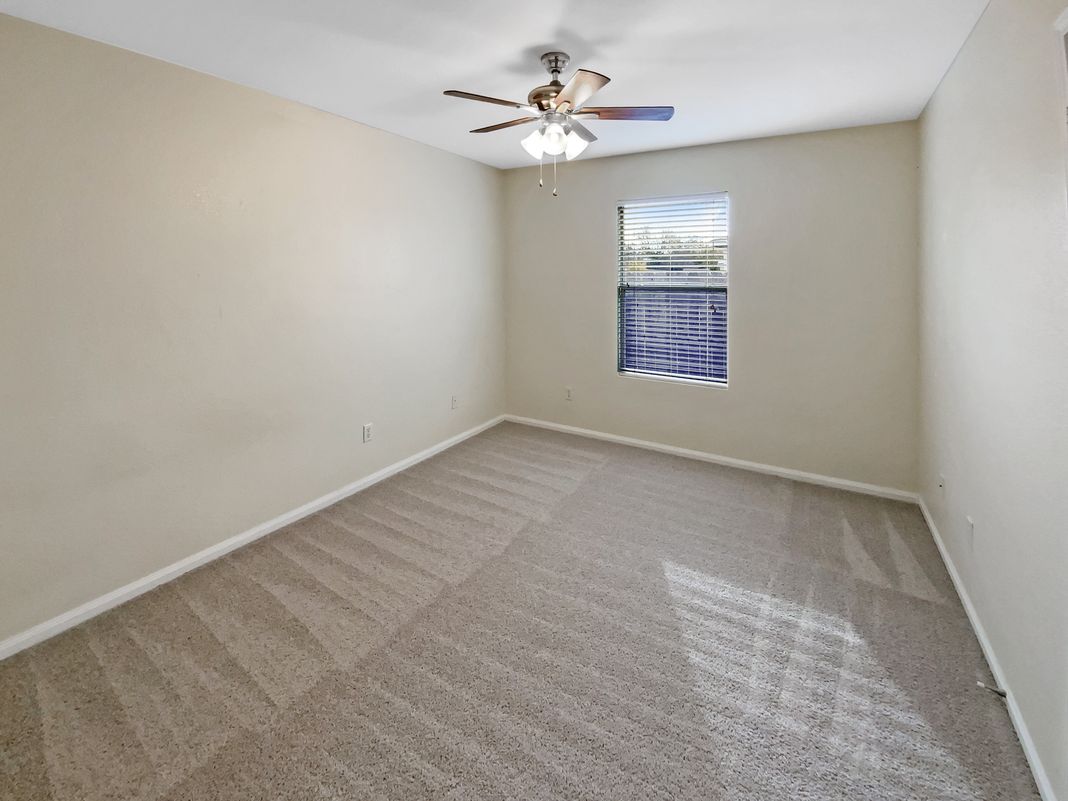 Photo 11 of 16 of 5202 Oster Dr, Killeen, TX