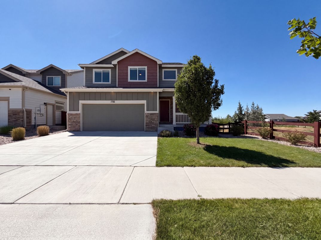 Property photo 1 of 1726 Thrive Dr