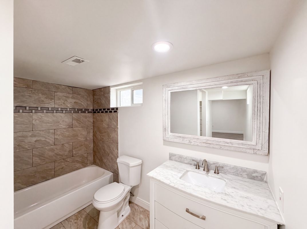 Photo 16 of 23 of 116 Ross Dr, Clearfield, UT