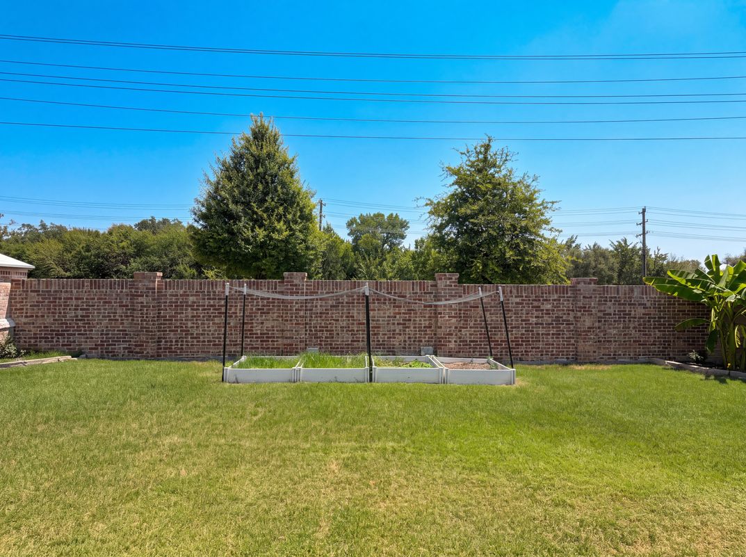 Photo 24 of 28 of 9694 Brackenfield Ln, Frisco, TX