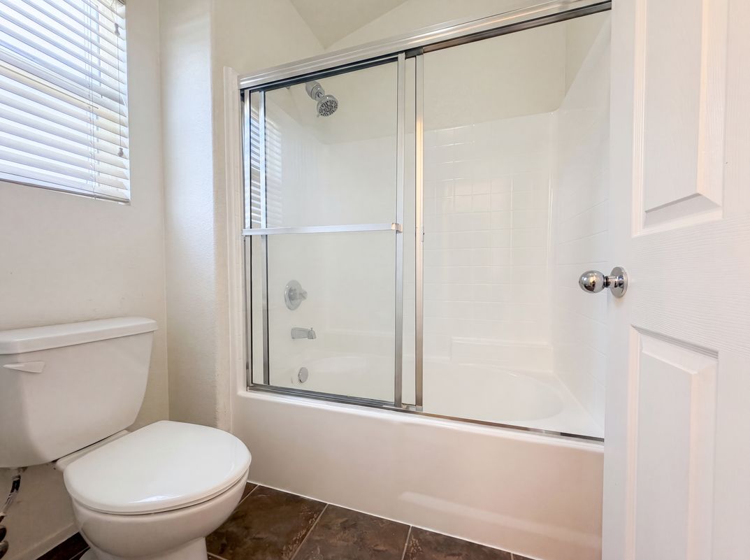 Photo 12 of 36 of 11401 Villa St, Adelanto, CA
