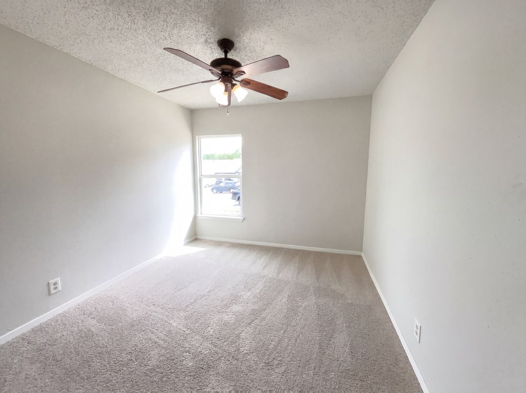 Photo 14 of 17 of 1210 Fillmore Dr, San Antonio, TX