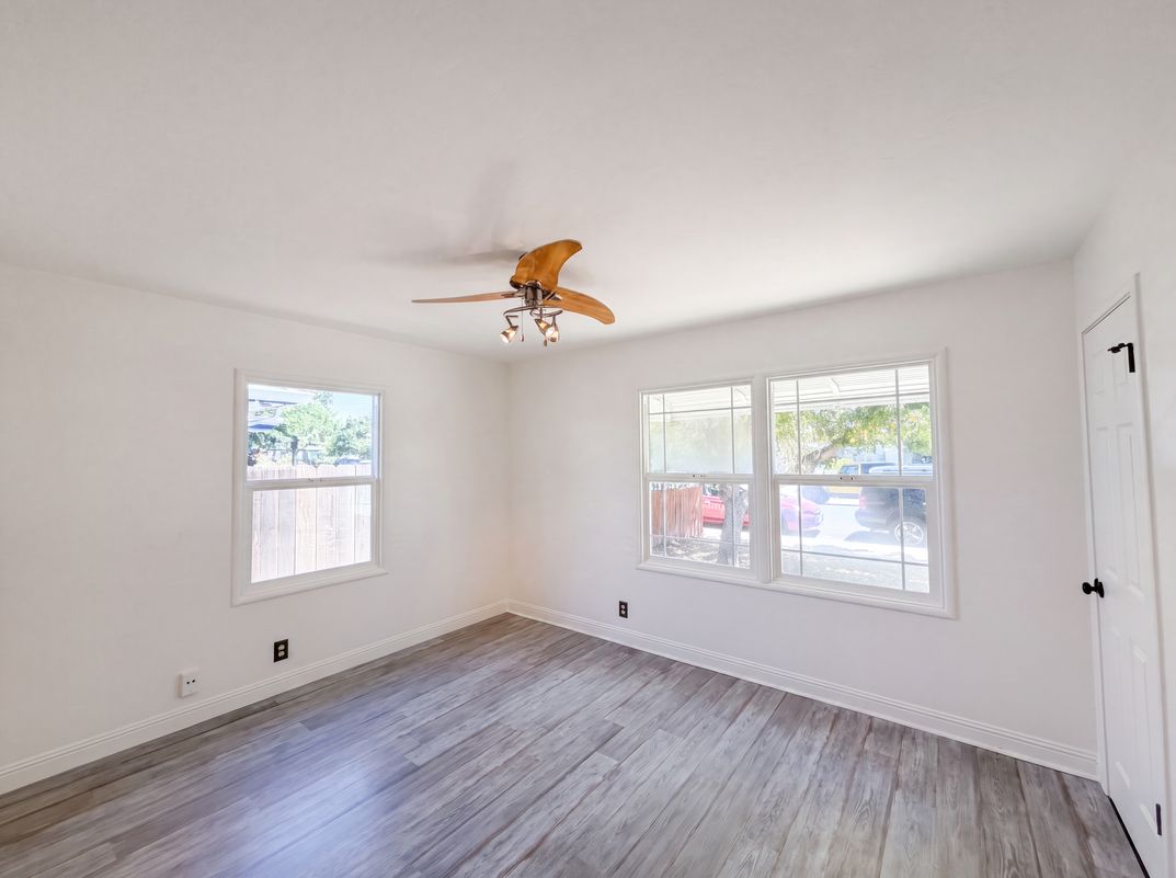 Photo 8 of 41 of 719 N Crescent Ave, Lodi, CA
