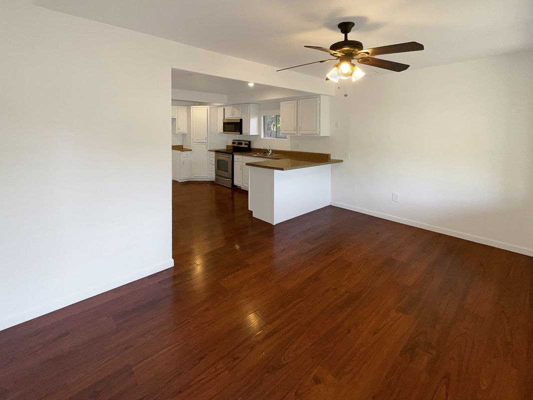 Photo 3 of 23 of 1048 E 6th Ave, Mesa, AZ