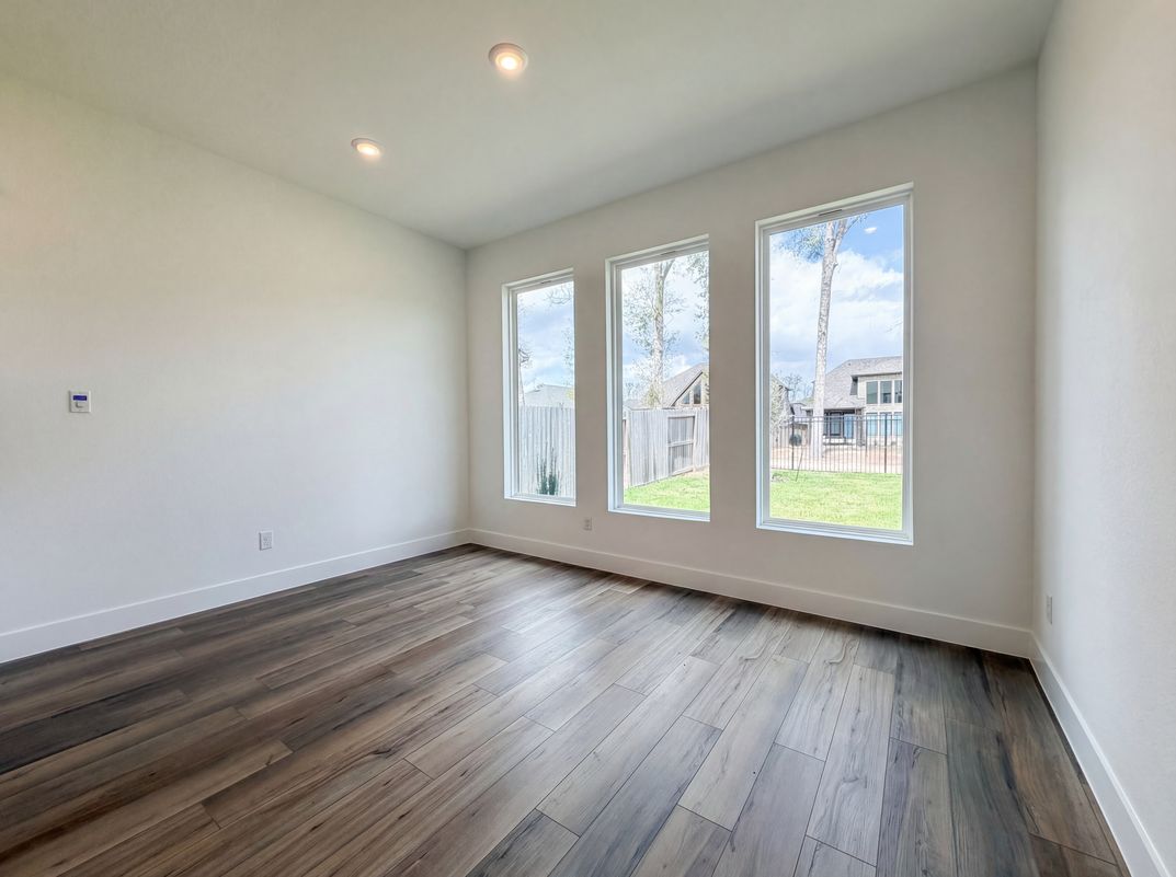 Photo 11 of 25 of 7911 Summit Trail Ln, Porter, TX