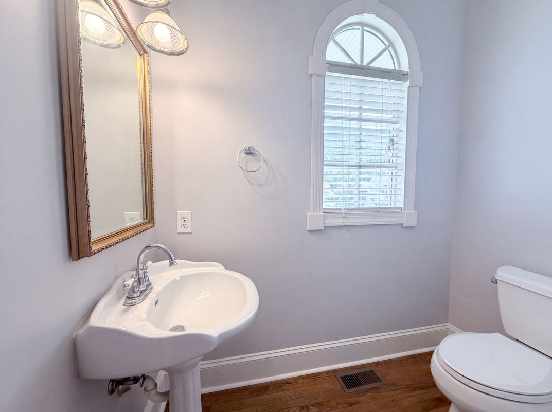 Photo 15 of 21 of 18805 Boundary Oaks Ct, Davidson, NC
