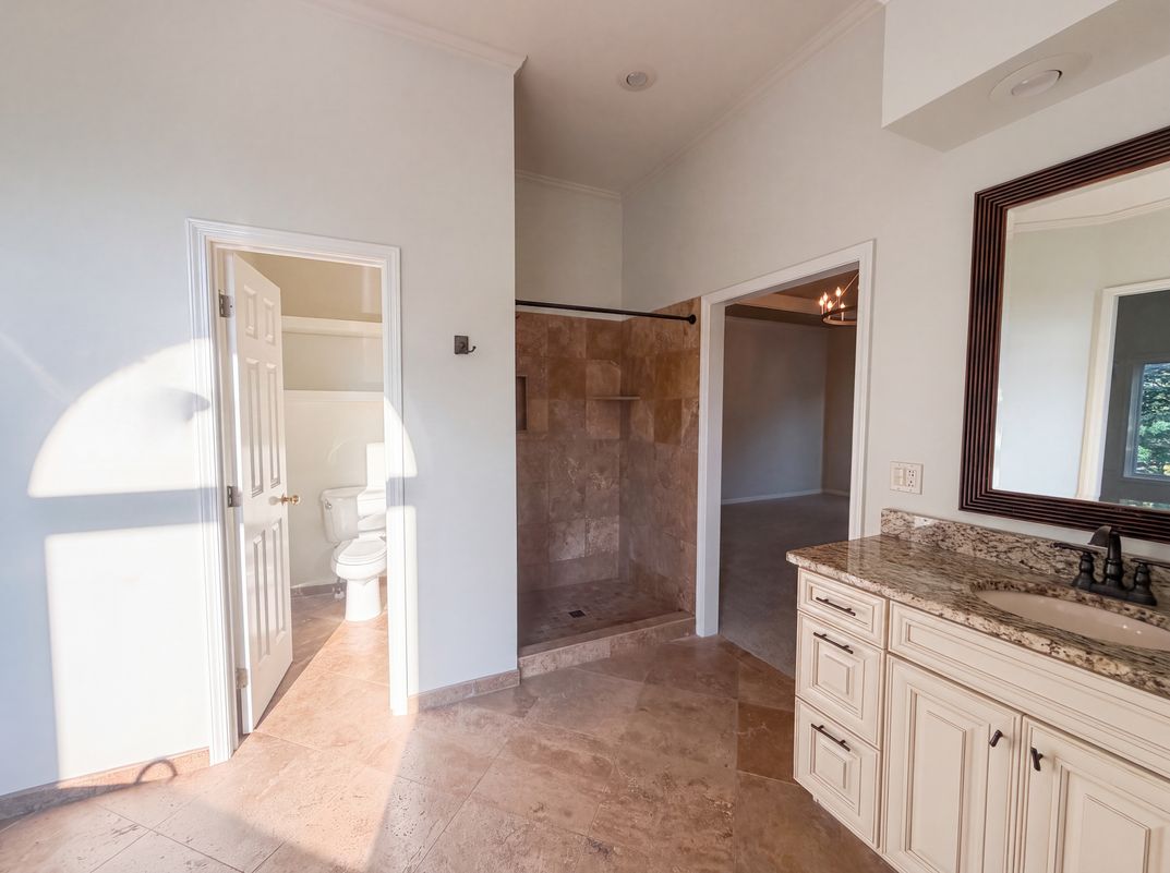 Photo 20 of 34 of 6003 N Cosby Ct, Kansas City, MO