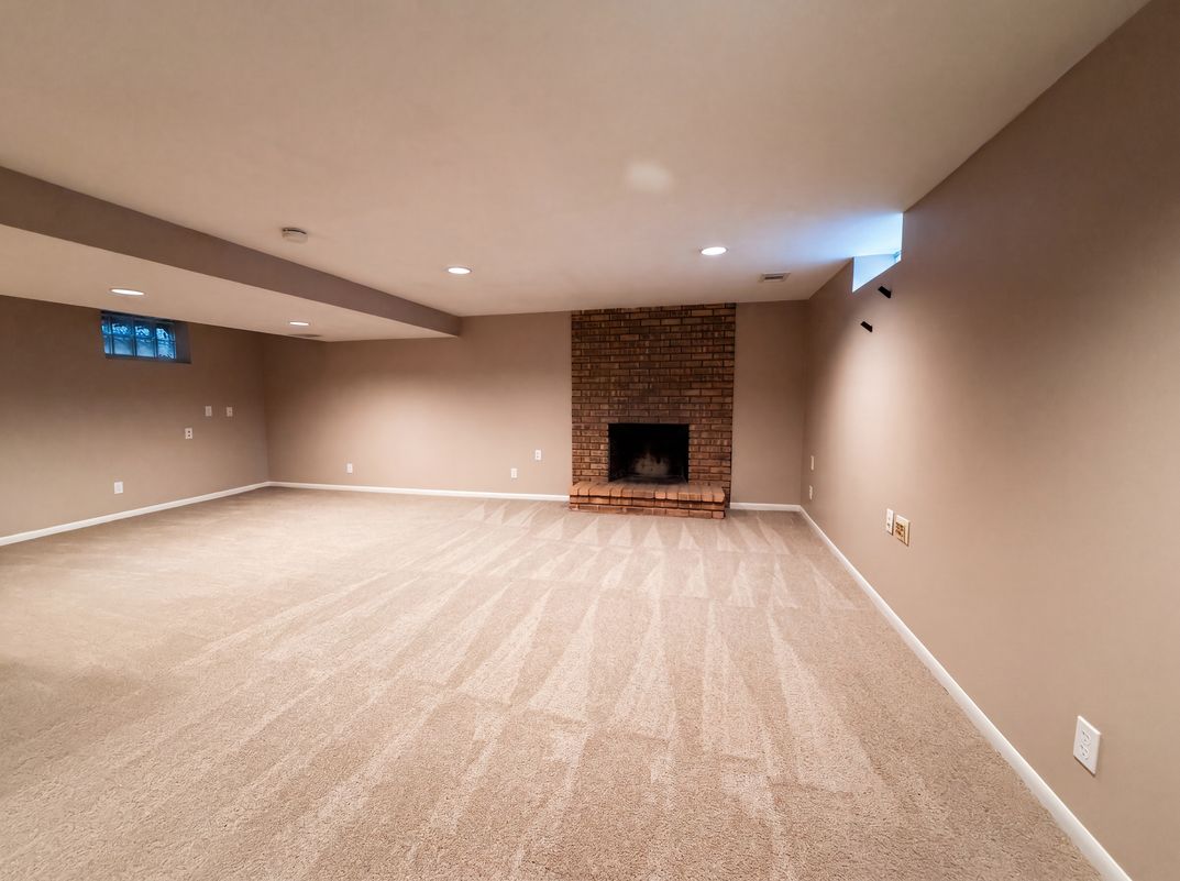 Photo 16 of 24 of 18220 Duck Lake Trl, Eden Prairie, MN