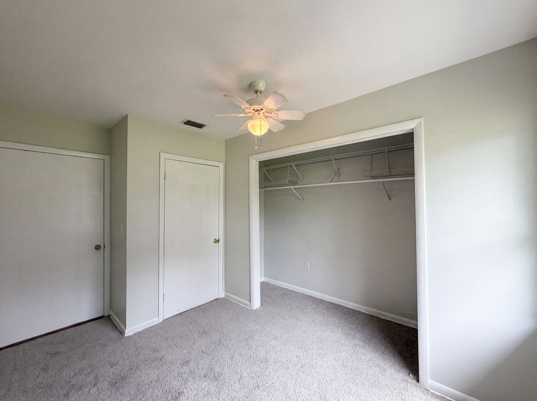 Photo 4 of 22 of 2630 SE 8th Ave, Ocala, FL