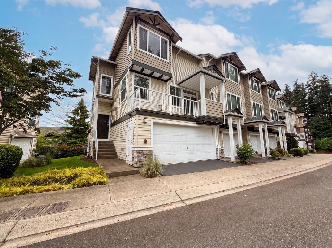 Property photo 1 of 15485 SW Sparrow Loop Unit 101