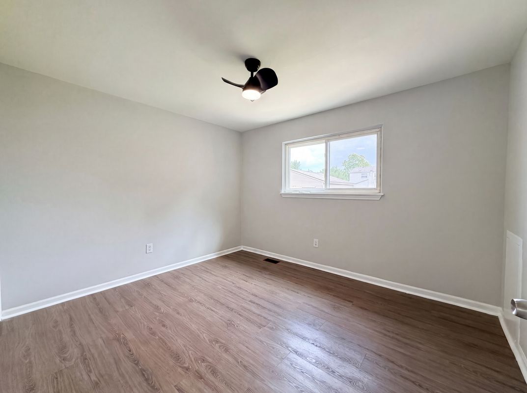 Photo 11 of 21 of 42195 Fairview Dr, Canton, MI