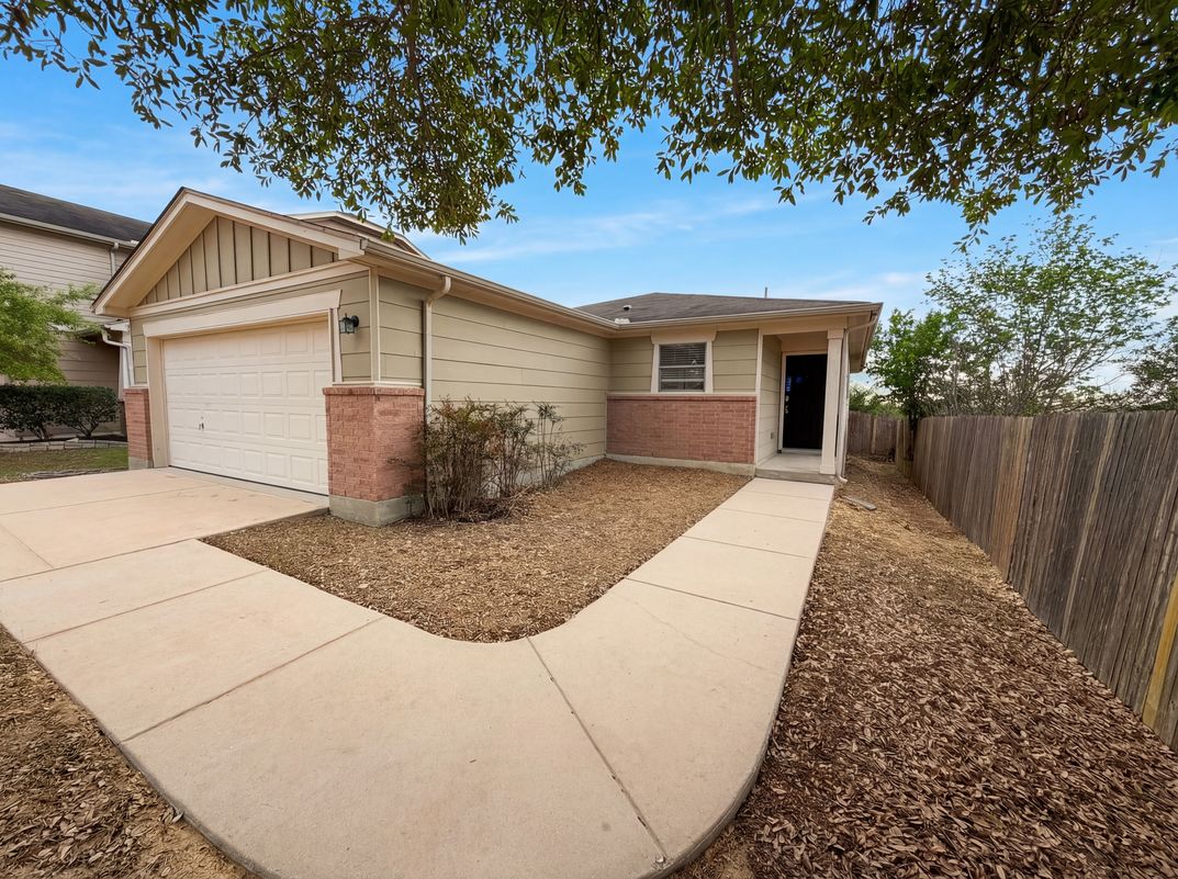 Photo 6 of 17 of 5708 Maxfli Dr, Schertz, TX