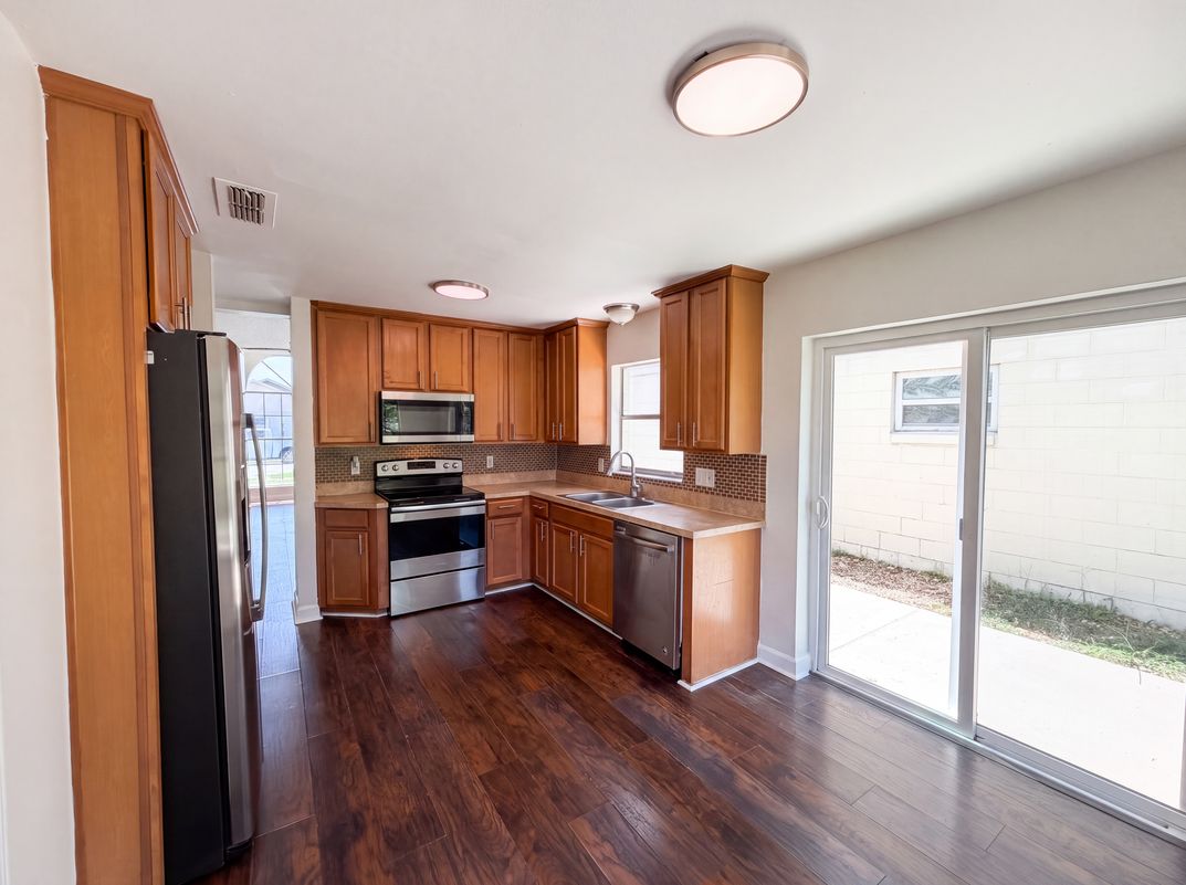 Property photo 2 of 1030 Martin Blvd Unit 1