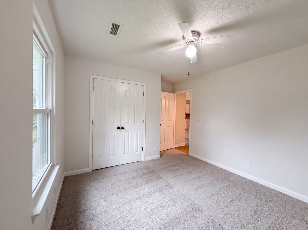 Photo 13 of 21 of 7502 Lone Eagle Dr, Murfreesboro, TN