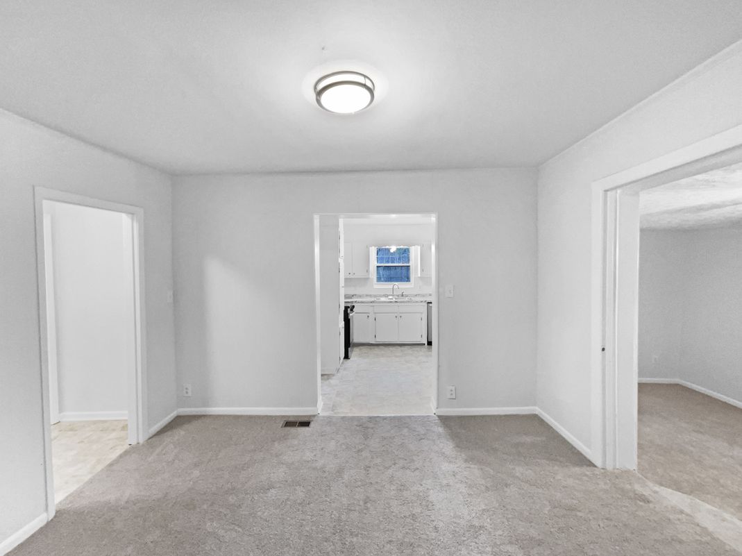 Photo 11 of 28 of 4028 Catalpa Ave, Knoxville, TN