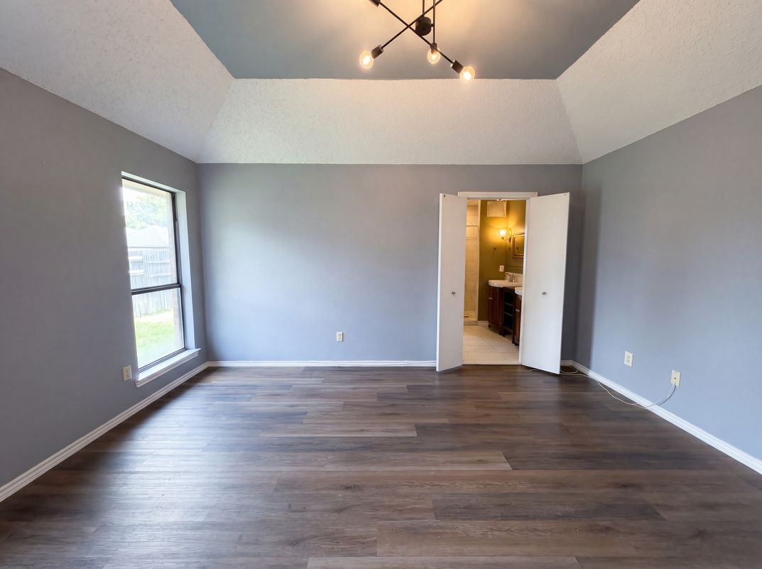Photo 4 of 16 of 6712 Coach House Ln, Plano, TX